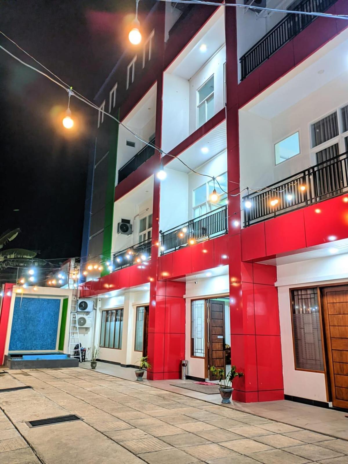 Dj Hotel Raha Экстерьер фото